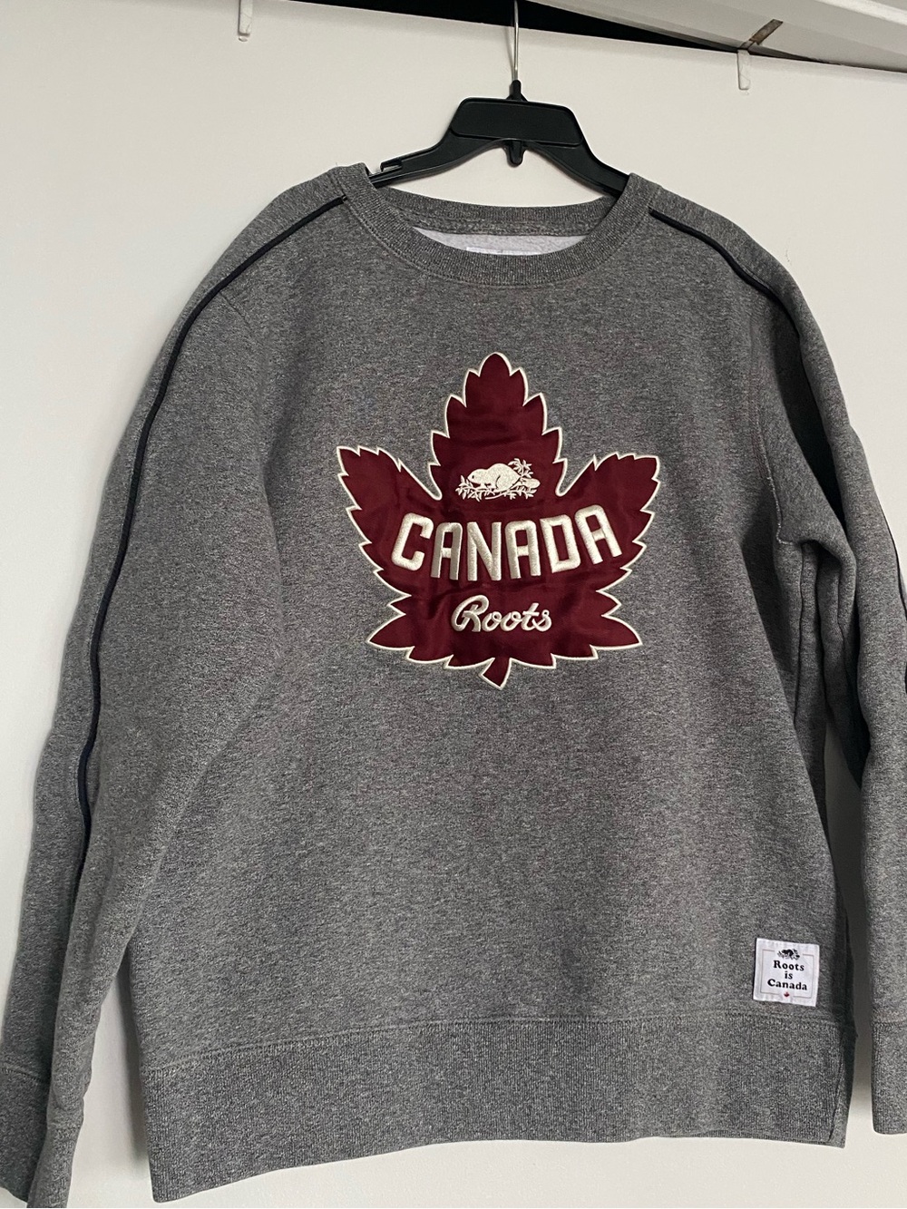 Roots Canada Maple Leaf Crewneck Sweatshirt - Grey & Maroon size XXS